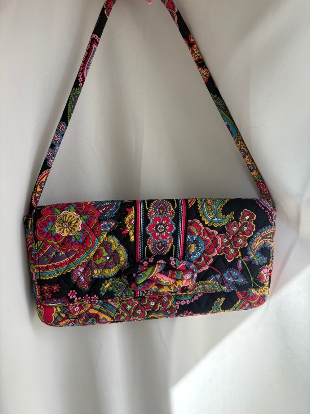 VERA BRADLEY Knot Just a Clutch SYMPHONY IN HUE